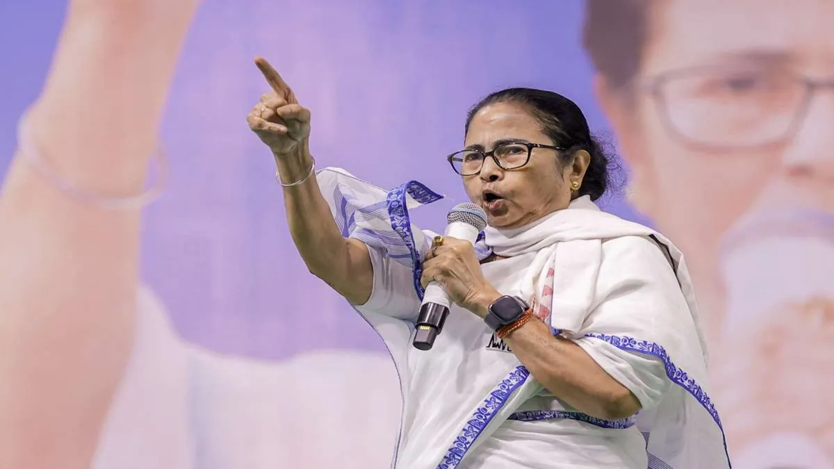 ऑक्सफोर्ड यूनिवर्सिटी में ममता बनर्जी का संबोधन: विरोध, तीखे सवाल और जवाबी हमला पश्चिम बंगाल की मुख्यमंत्री ममता बनर्जी- India TV Hindi