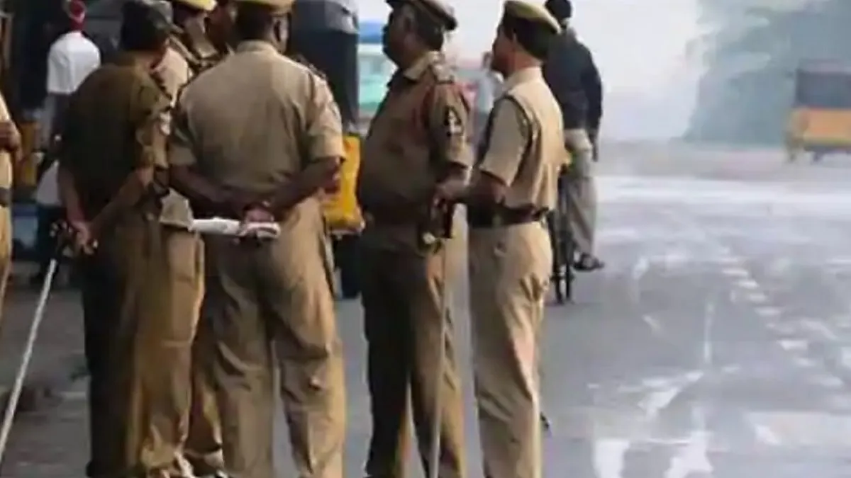 दिल्ली पुलिस में बड़ा प्रशासनिक फेरबदल, एलजी ने 28 IPS अधिकारियों का किया तबादला सांकेतिक तस्वीर- India TV Hindi