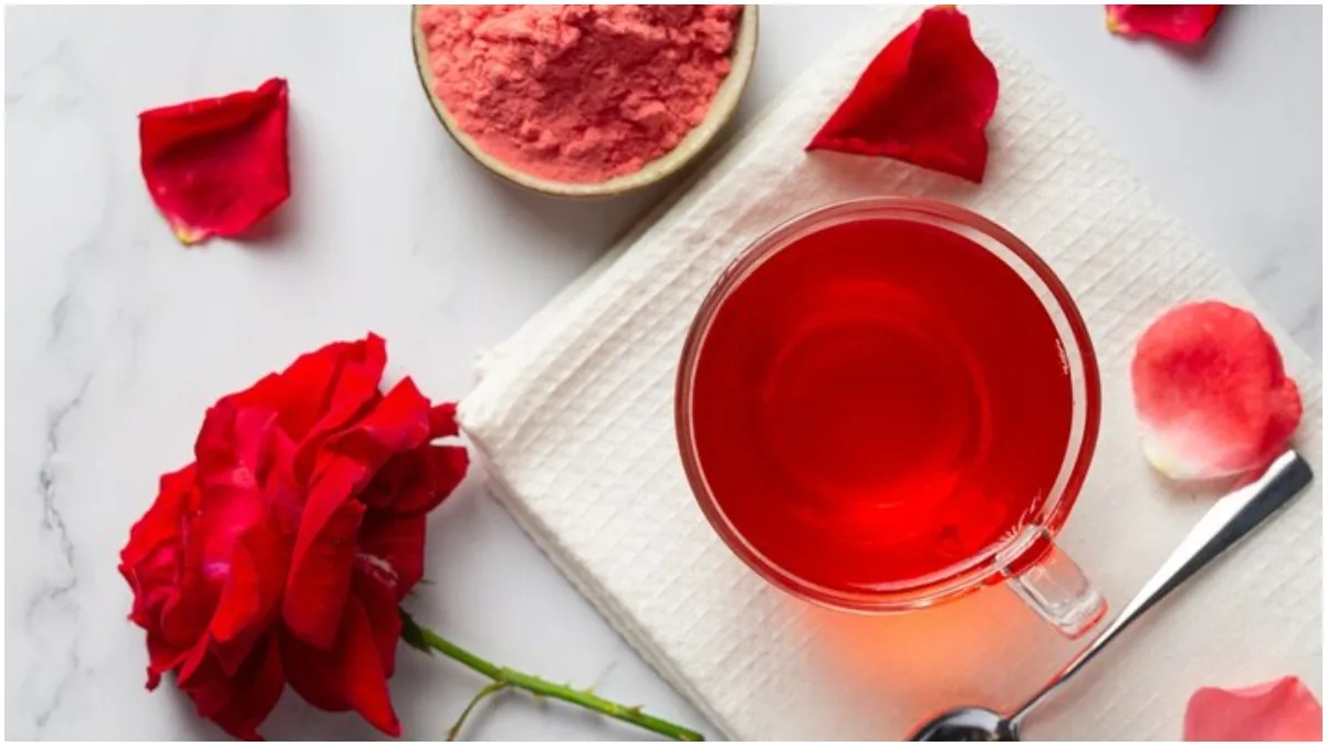 गुलाब जल के फायदे- India TV Hindi