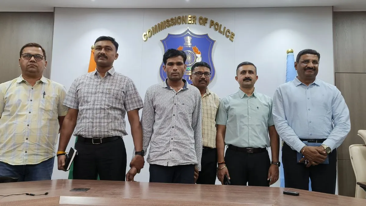 आसाराम के खिलाफ आवाज उठानेवालों को चुन-चुनकर सुलाता था मौत की नींद! आरोपी तामराज साहू गिरफ्तार Asaram Bapu follower arrested- India TV Hindi