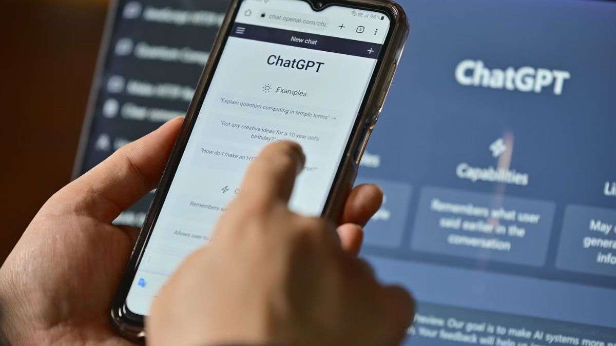 ChatGPT की फिर मची धूम, Ghibli के बाद अब ब्लैक एंड व्हाइट फोटो को बना रहा है रंगीन