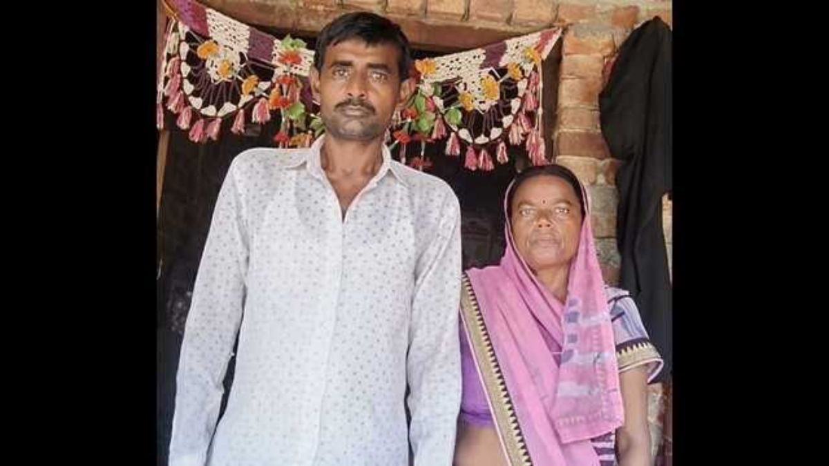 अटूट प्रेम कहानी का दर्दनाक अंत, पति की मौत का गम नहीं सह सकी पत्नी, दे दिया जान; एक ही चिता पर हुआ अंतिम संस्कार अटूट प्रेम कहानी का दर्दनाक अंत, पति की मौत का गम नहीं सह सकी पत्नी, दे दिया जान; एक ही चिता पर हुआ अंतिम संस्कार