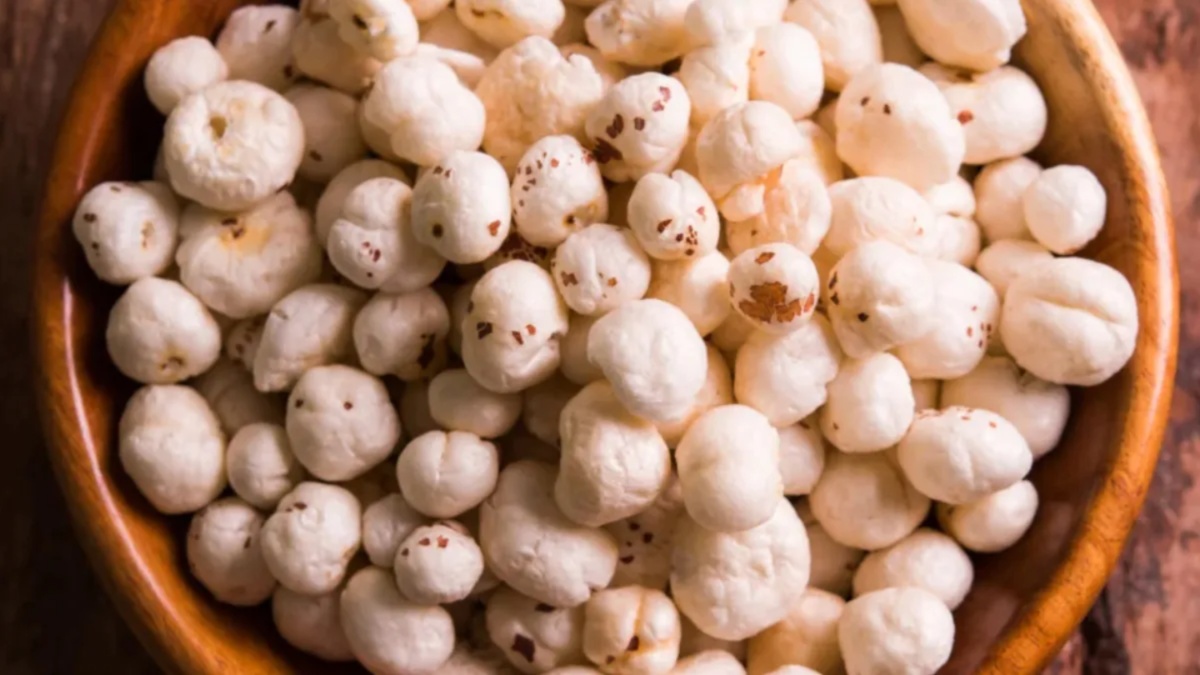 यह सूखा मेवा फाइबर से है भरपूर, एक साथ करता है कई गंभीर समस्याएं दूर, जानें कब और कैसे खाएं? यह सूखा मेवा फाइबर से है भरपूर, एक साथ करता है कई गंभीर समस्याएं दूर, जानें कब और कैसे खाएं?