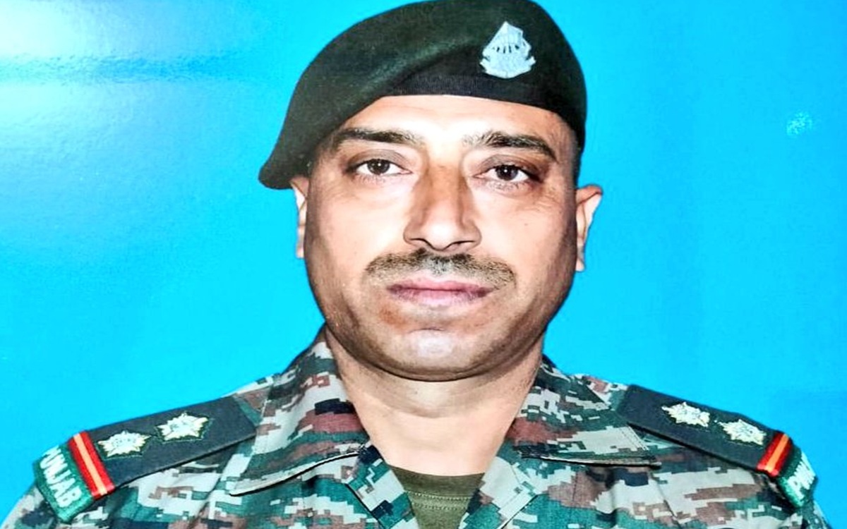 जम्मू-कश्मीर: अखनूर सेक्टर में घुसपैठ की कोशिश को सेना ने किया विफल, एनकाउंटर में JCO शहीद