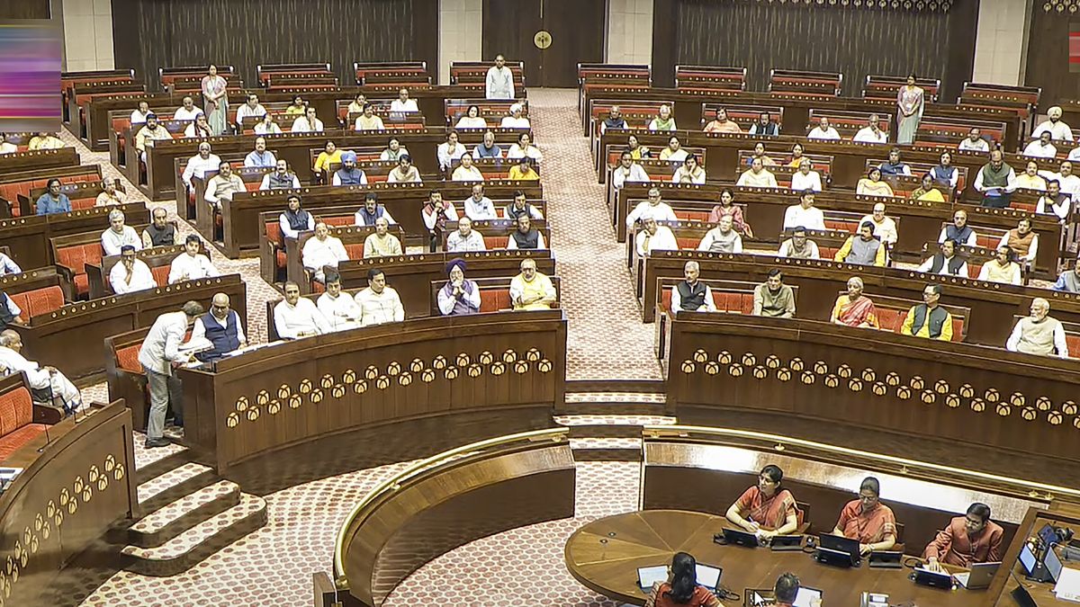लोकसभा में वक्फ संशोधन बिल पास, अब राज्यसभा में होगी अग्नि परीक्षा, जानिए क्या है नंबर गेम