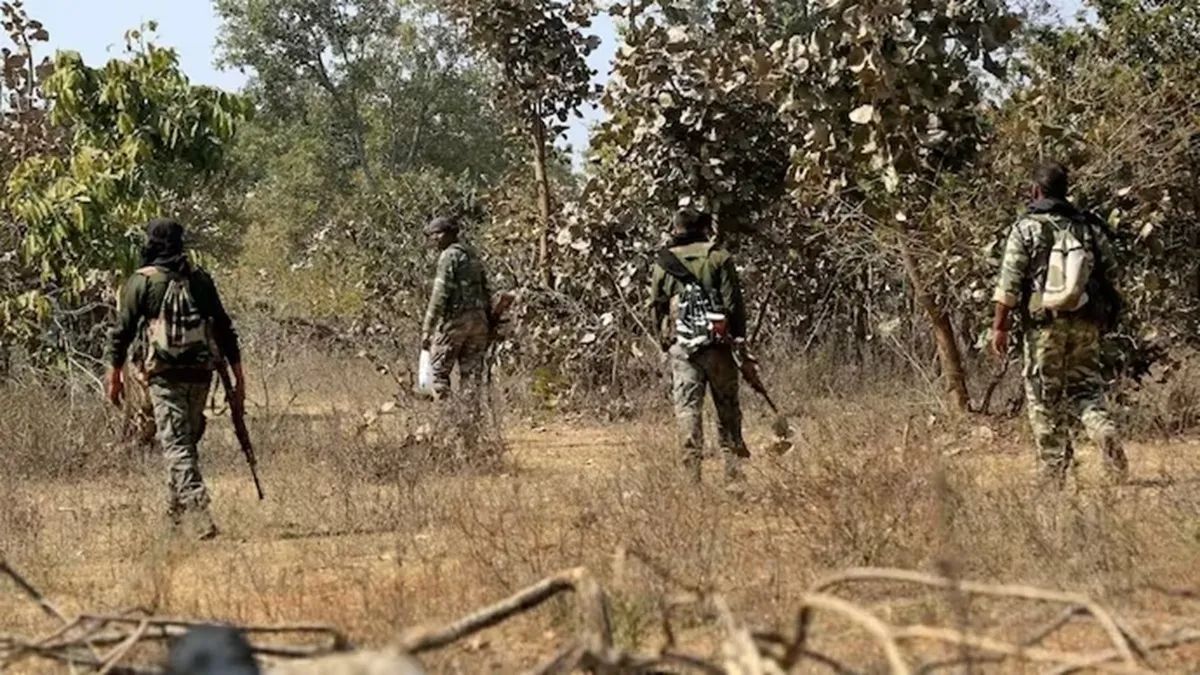 छत्तीसगढ़ में एक और मुठभेड़, दो हार्डकोर नक्सली ढेर, तलाशी अभियान जारी