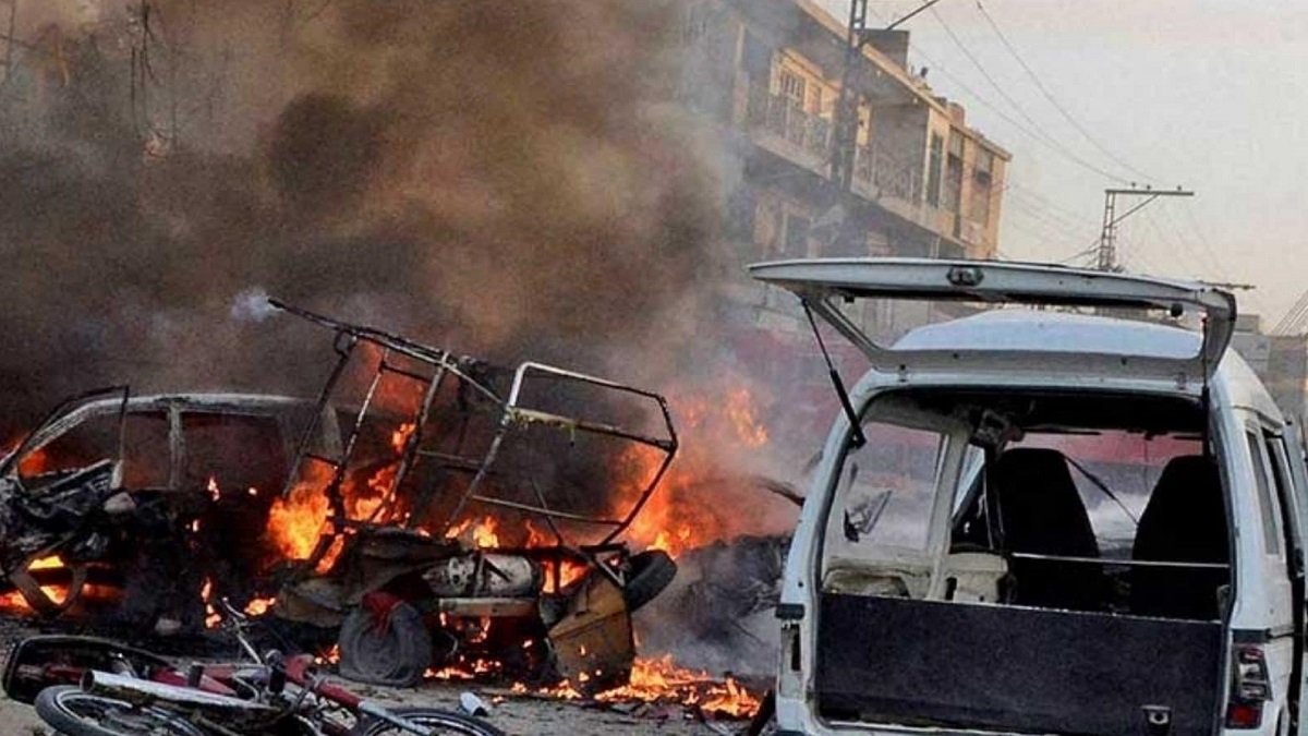 Pakistan BNP rally attack: पाकिस्तान में भीषण धमाका, बीएनपी रैली में धमाका, 14 की मौत और 35 घायल, अख्तर मेंगल बाल-बाल बचे
