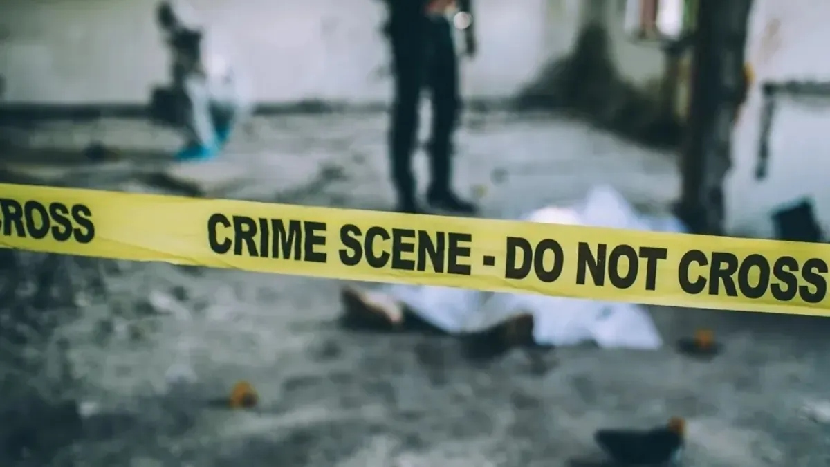 15 साल की बेटी ने बॉयफ्रेंड के संग मिलकर की मां की हत्या, गला घोंटने के बाद धड़ से अलग किया सिर, जानिए पूरा मामला