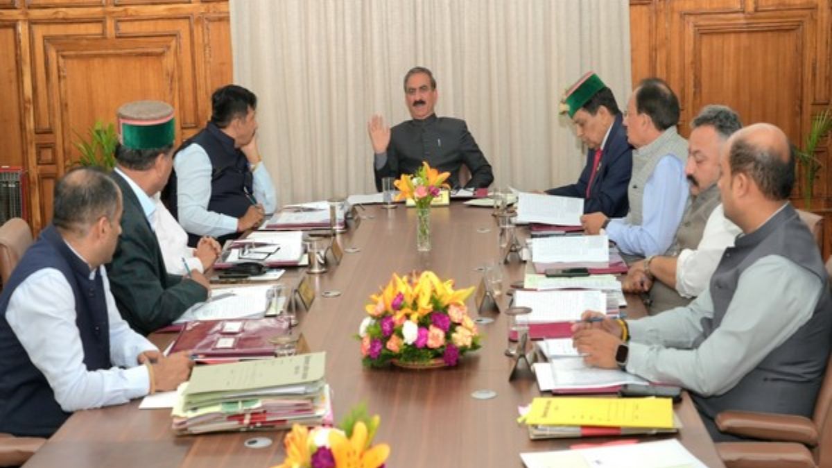 हिमाचल प्रदेश के पार्कों में प्लास्टिक की बोतल ले जाने पर लगेगा चार्ज, कैबिनेट मीटिंग में लिए गए कई फैसले