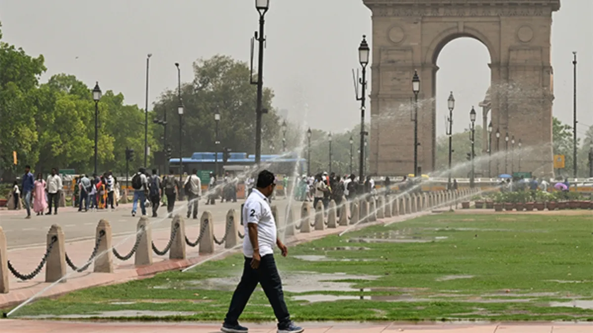 हल्की बारिश से साफ हुई दिल्ली की हवा, दिल्ली NCR से हटा ग्रैप-1 Delhi grap- India TV Hindi