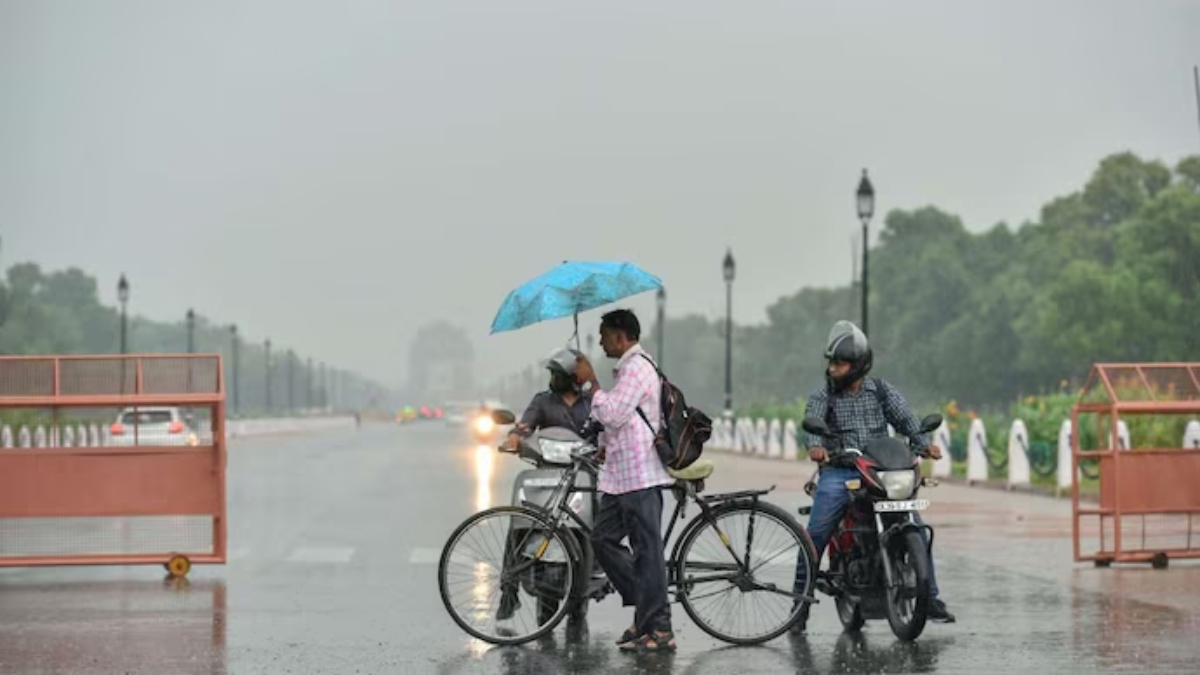 दिल्ली-NCR में शुरू हुई झमाझम बारिश, लोगों को गर्मी से मिली राहत, देश के इन हिस्सों में भी बरसेंगे बादल