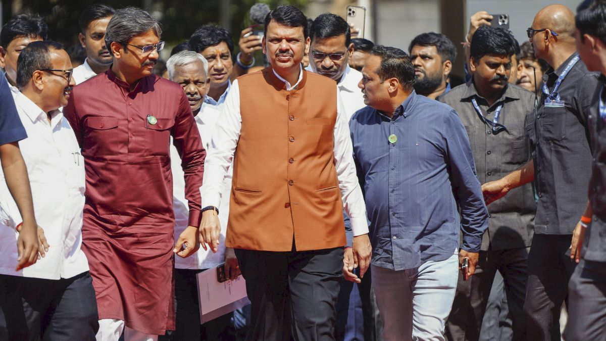 महाराष्ट्र में गरीबों को मिलेंगे नए घर, नई गृह निर्माण नीति को मिली मंजूरी, जानें किसको होगा फायदा