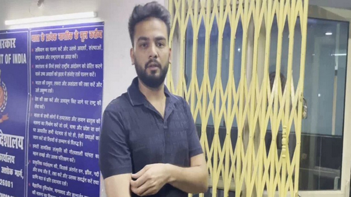 यूट्यूबर एल्विश यादव को इलाहाबाद हाईकोर्ट से लगा बड़ा झटका, ड्रग्स और सांप के जहर से जुड़ा है मामला