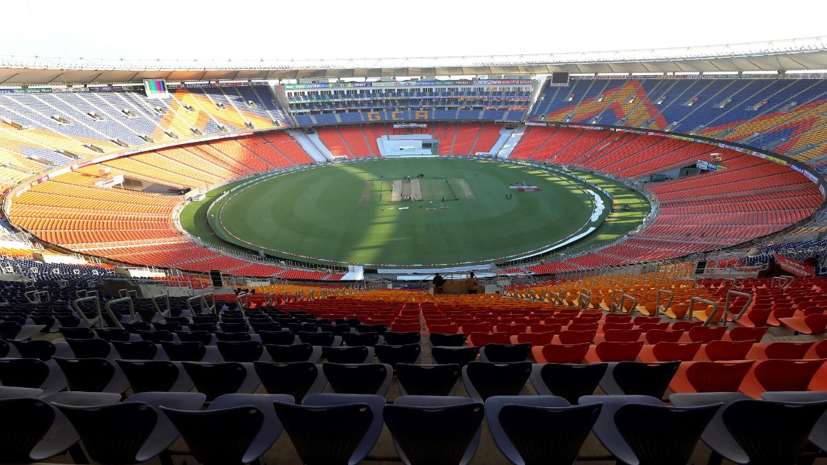 GT vs CSK: बल्लेबाज या गेंदबाज, अहमदाबाद की पिच पर किसका होगा राज, पढ़ें इस मैच की Pitch Report