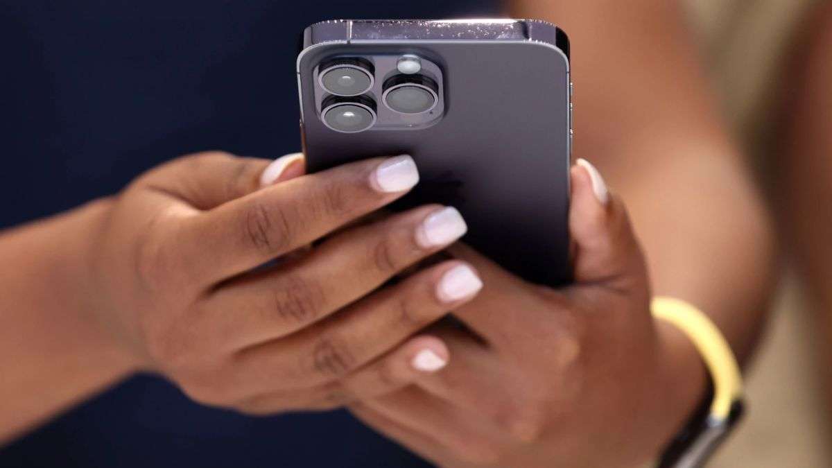 iPhone 15 Plus को सस्ते में खरीदने का मौका, Amazon में हुआ बड़ा Price Cut