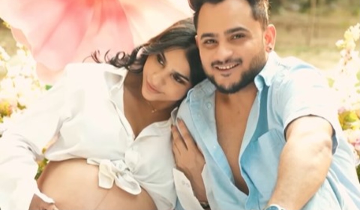 मशहूर सिंगर के घर गूंजी किलकारी, मिलिंद गाबा की पत्नी ने जुड़वां बच्चों को दिया जन्म