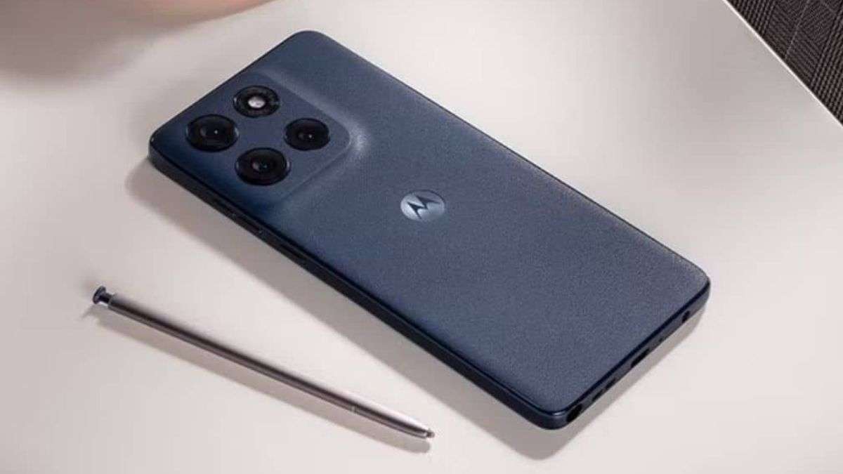 Motorola Edge 60 Stylus 256GB की कीमत हुई धड़ाम, 711 रुपये की मंथली EMI पर घर लाएं