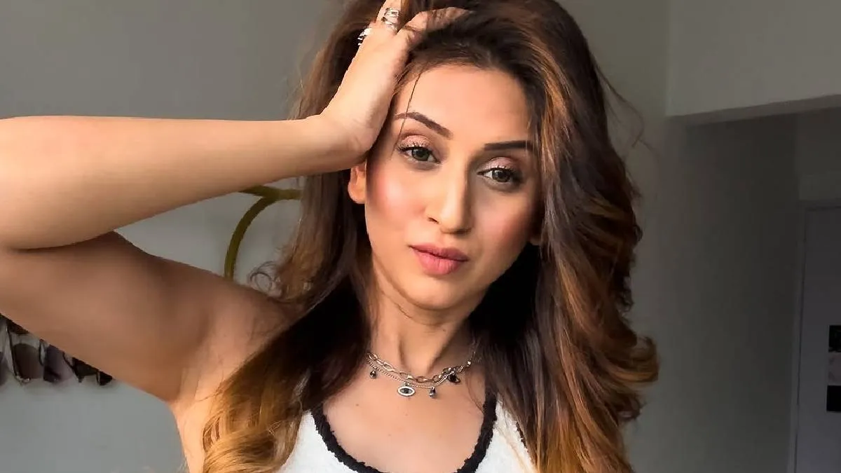 एक्ट्रेस को सीनियर एक्टर ने भेजे वल्गर मैसेज, दुनिया के सामने खोलकर रख दी पोल-पट्टी, दिखाए सबूत प्राची पिसट- India TV Hindi