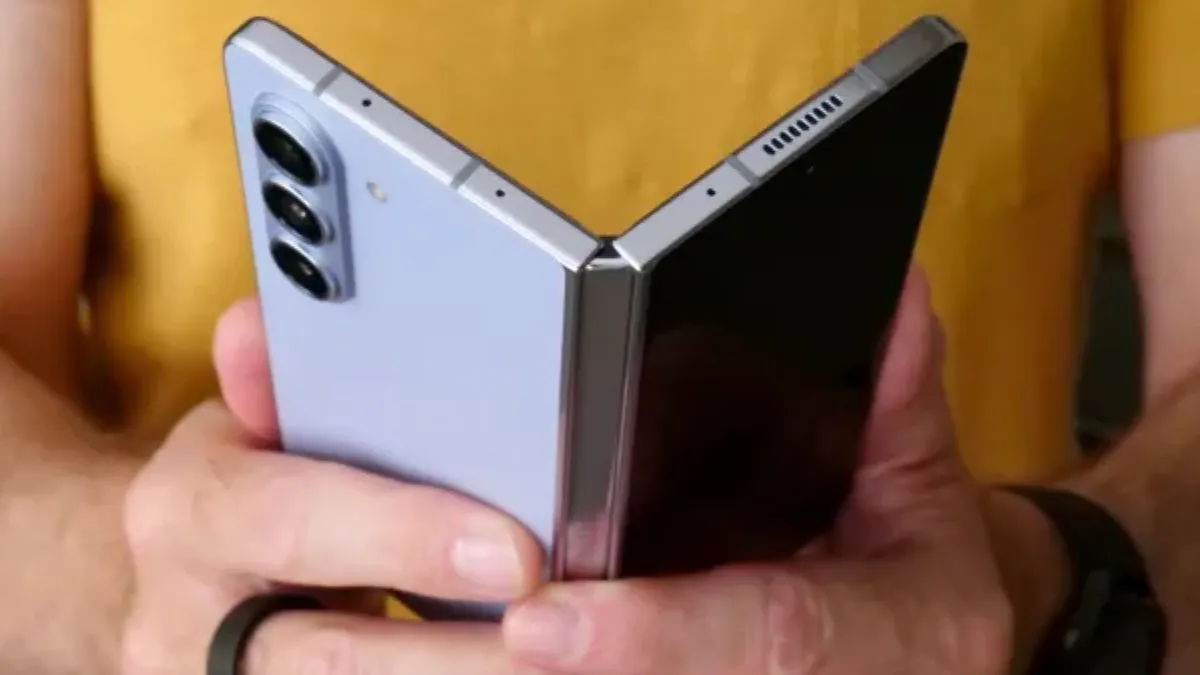 Samsung Galaxy Z Fold 7, Z Flip 7 के कई फीचर्स कंफर्म, होंगे Android 16 वाले पहले फोन? Samsung Galaxy Z Fold 7, Galaxy Z Flip- India TV Hindi