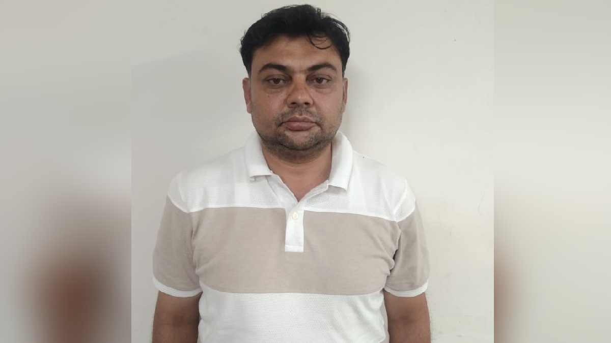 कॉस्मेटिक्स, कपड़े और मसाले… इसकी आड़ में पाक के लिए जासूसी करता था शहजाद, UP ATS ने दबोचा