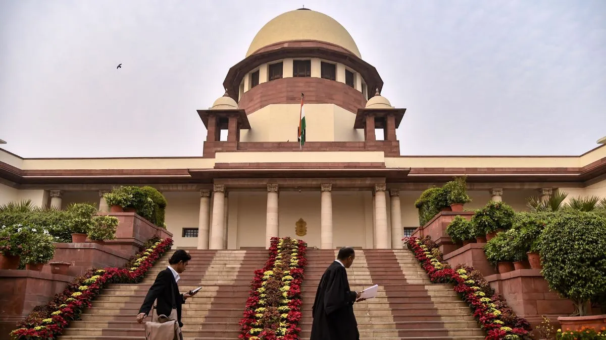 वक्फ कानून 2025 पर सुनवाई पूरी, सुप्रीम कोर्ट ने सुरक्षित रखा फैसला, पढ़ें दोनों पक्षों की दलीलें Supreme Court- India TV Hindi