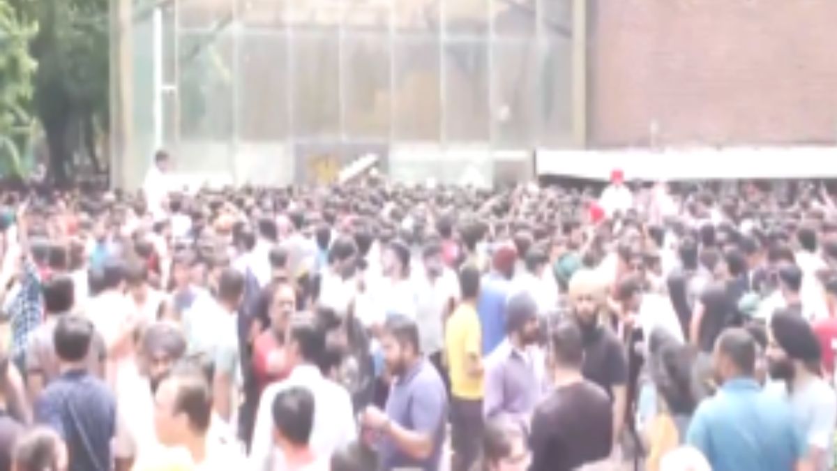 चंडीगढ़ में दिखा लोगों का ‘High Josh’, एक अपील पर उमड़ी सैकड़ों भारतीयों की भीड़
