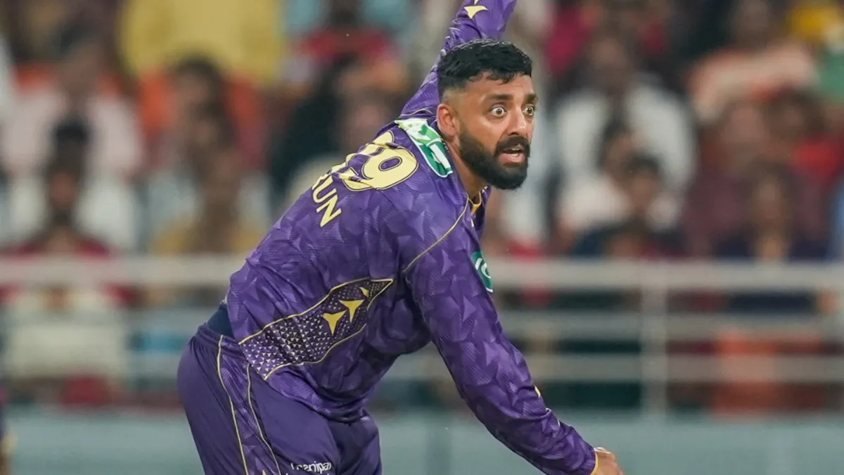 अब वरुण चक्रवर्ती ने तोड़ा नियम, ठोक दिया गया भारी जुर्माना वरुण चक्रवर्ती - India TV Hindi