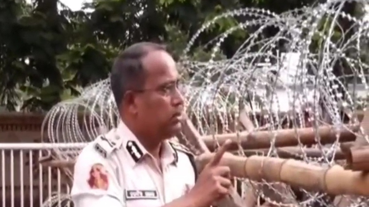 ‘रोकना मत, सीधे पैर तोड़ देना’, कांग्रेस के विरोध प्रदर्शन के दौरान ACP के बिगड़े बोल; VIDEO हुआ वायरल