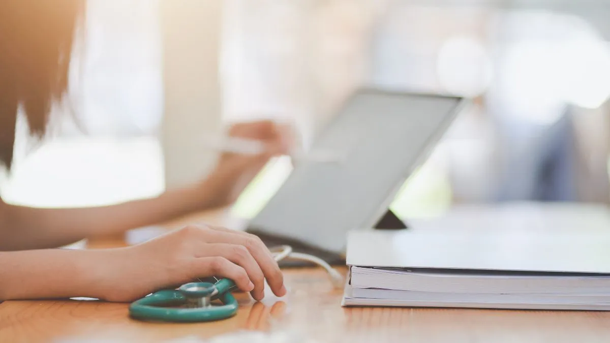 AIIMS दिल्ली में MBBS के लिए कितनी लगती है फीस, कितनी होती हैं सीटें? जानें प्रतीकात्मक फोटो- India TV Hindi