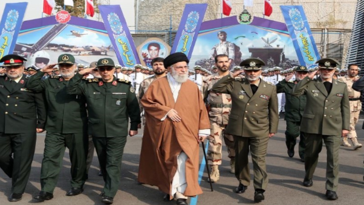 Israel-Iran War: “आपने युद्ध शुरू किया, खत्म हम करेंगे”, ट्रंप को IRGC ने दी धमकी, जानें और क्या कहा