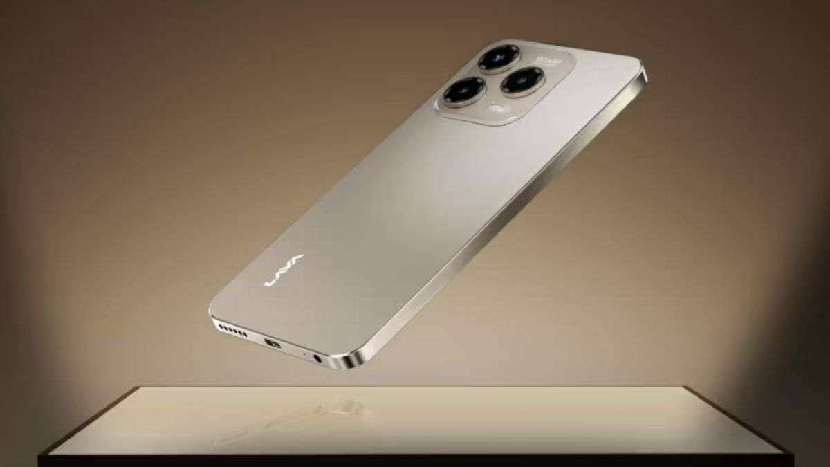330 रुपये EMI में मिल रहा iPhone की तरह दिखने वाला स्मार्टफोन, Amazon Sale ने कराई मौज