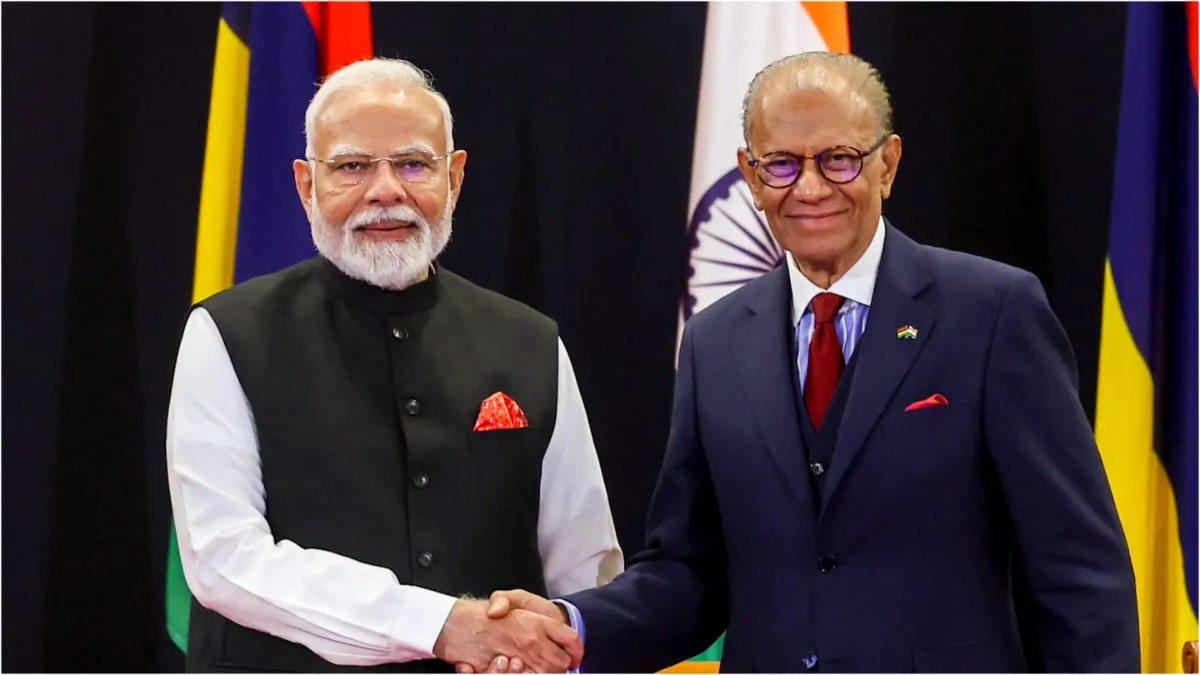 PM Narendra Modi spoke to the Prime Minister of Mauritius over phone invited him to visit India- India TV Hindi