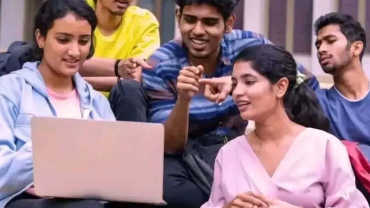 SSC CHSL 2025: नोटिफिकेशन जारी, 3 हजार से ज्यादा वैकेंसी; पढ़ें यहां इससे जुड़ी हर एक डिटेल SSC CHSL 2025: नोटिफिकेशन जारी, 3 हजार से ज्यादा वैकेंसी; पढ़ें यहां इससे जुड़ी हर एक डिटेल