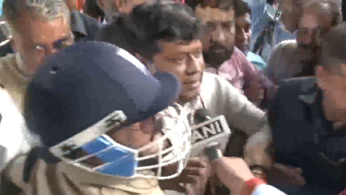 भाजपा प्रदेश अध्यक्ष सुकांत मजूमदार को पुलिस ने हिरासत में लिया, कोलकाता गैंगरेप केस के खिलाफ कर रहे थे प्रदर्शन