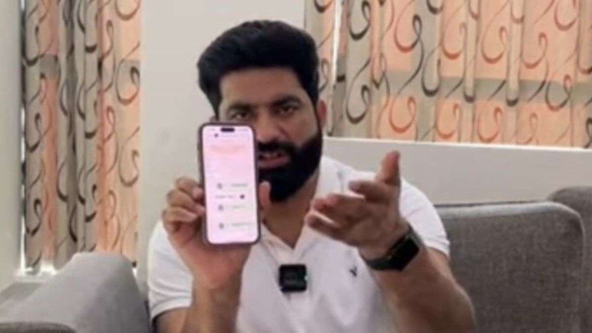 ज्योति मल्होत्रा और जसबीर की गिरफ्तारी से बौखलाया नासिर ढिल्लो, पाकिस्तान से जारी किया VIDEO; जानें क्या कहा? ज्योति मल्होत्रा और जसबीर की गिरफ्तारी से बौखलाया नासिर ढिल्लो, पाकिस्तान से जारी किया VIDEO; जानें क्या कहा?