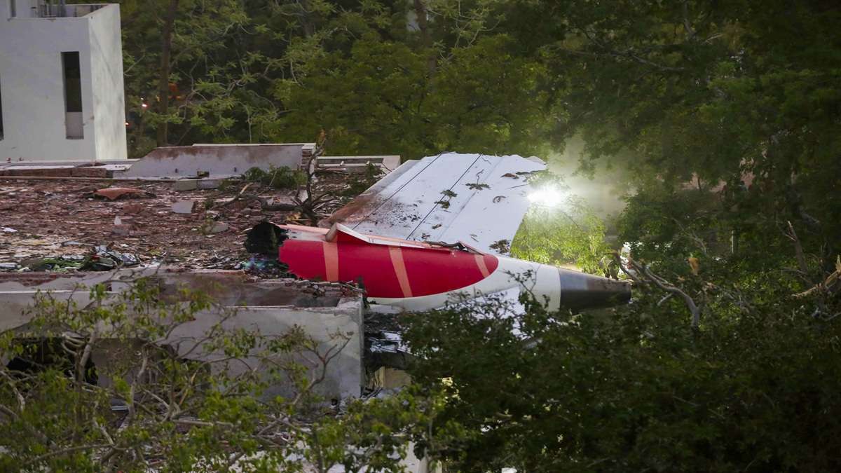 अहमदाबाद प्लेन क्रैश में झुलसा 8 महीने का ध्यांश बच गया, मां ने अपनी त्वचा से बेटे को दी नई जिंदगी