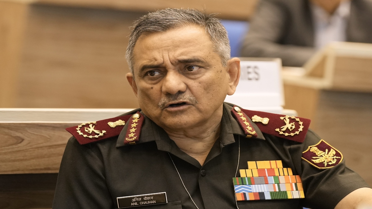 ‘ऑपरेशन सिंदूर अब भी जारी, सेना को बहुत हाई लेवल की रखनी चाहिए तैयारी’, CDS अनिल चौहान का बड़ा बयान