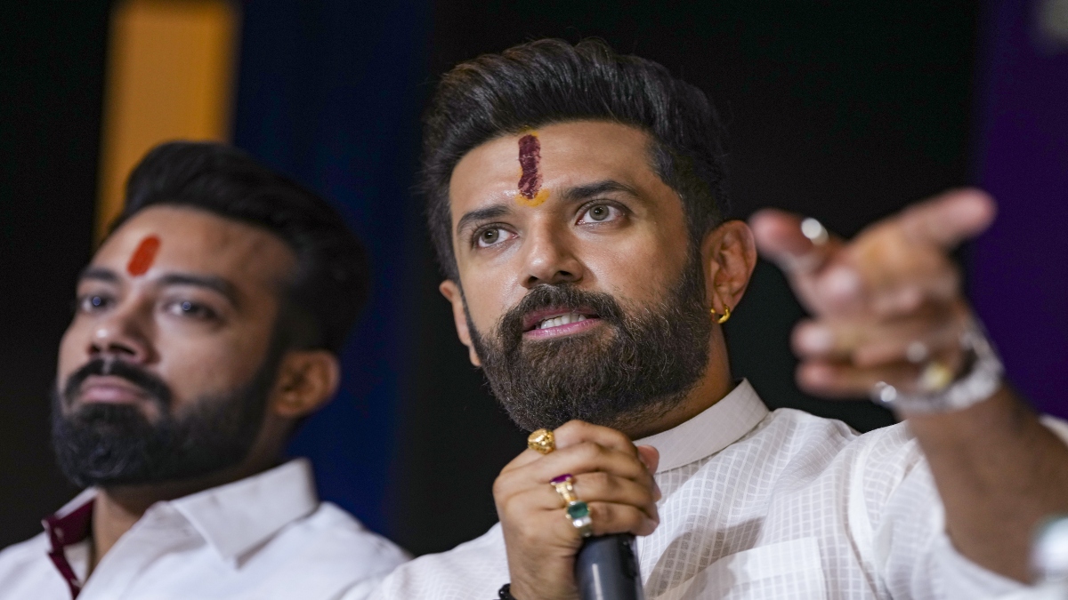 ‘मेरे विरोधी मुझे बम से उड़ाने की कर रहे हैं साजिश’, चिराग पासवान के इस बयान ने बिहार में मचाई हलचल