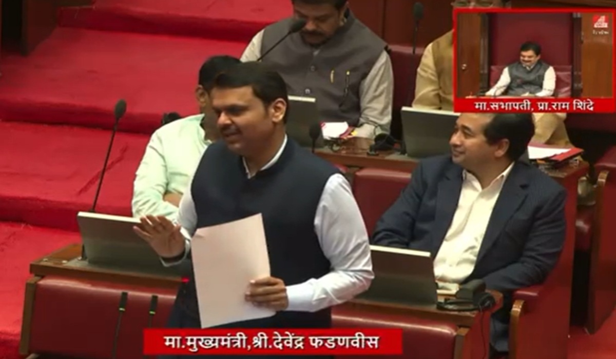 VIDEO: फडणवीस ने उद्धव ठाकरे को दिया ऑफर! ‘इधर आ सकते हैं विचार किया जा सकता है’, जानें क्यों ऐसा बोले?
