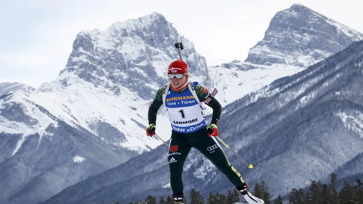 जर्मन एथलीट लॉरा डाहलमेयर की पाकिस्तान में हुई मौत, लैला चोटी पर चढ़ते समय हुआ था हादसा German athlete Laura Dahlmeier- India TV Hindi