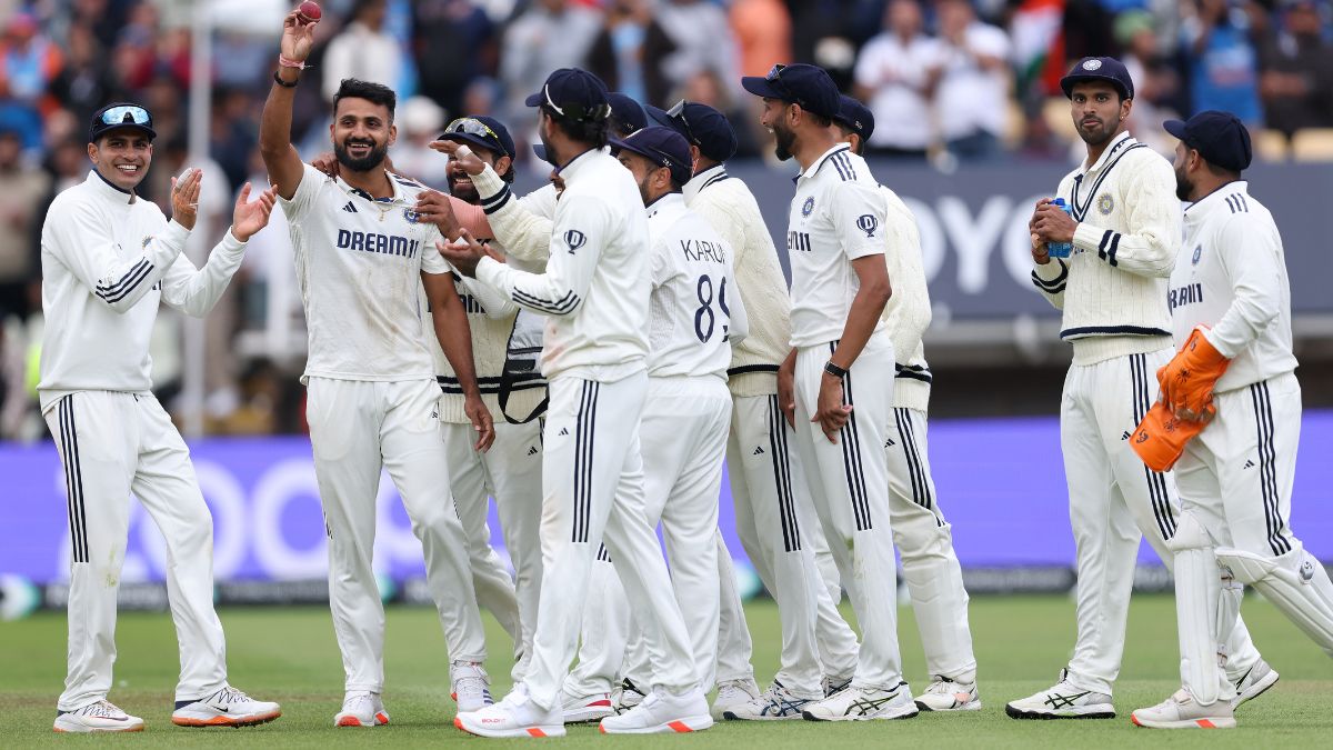 आकाश दीप ने इंग्लैंड की बजाई बैंड, पांच विकेट लेकर प्लेयर्स के साथ मनाया जश्न; देखें VIDEO