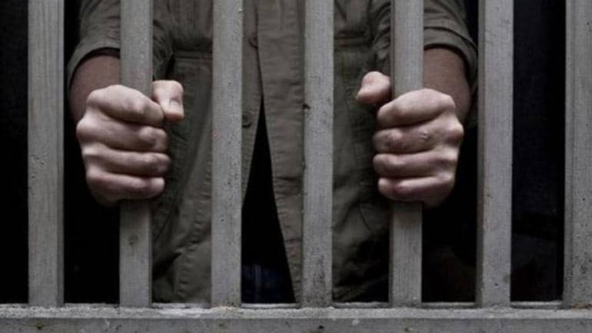 थाने में प्रताड़ना की खौफनाक कहानी, पानी मांगा तो पिलाया शौचालय का पानी, जांच के आदेश जारी