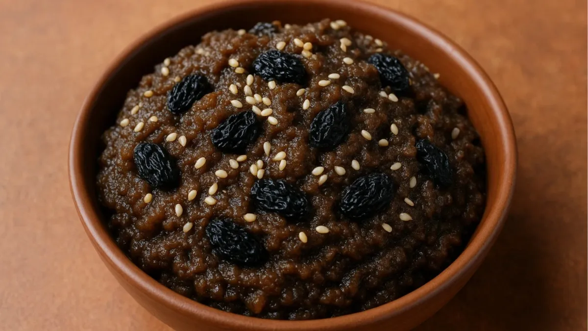 काली किशमिश और तिल का हलवा खाने से खोखली हड्डियों में भर जाएगी जान, इम्यून सिस्टम होगा मजबूत, जानें कैसे बनाएं? काली किशमिश और तिल का हलवा - India TV Hindi