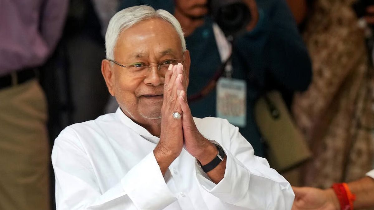 बिहार में खुलेगा नौकरियों का पिटारा! CM नीतीश का बड़ा ऐलान, अगले 5 साल में 1 करोड़ युवाओं को देंगे सरकारी नौकरी