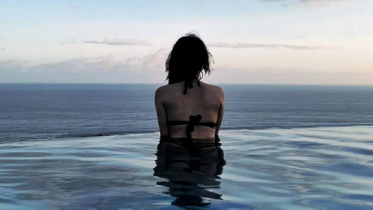 टीवी एक्ट्रेस, जिसने स्टार किड को किया रिप्लेस, इरफान खान की फिल्म से मिला था बड़ा ब्रेक Radhika Madan- India TV Hindi