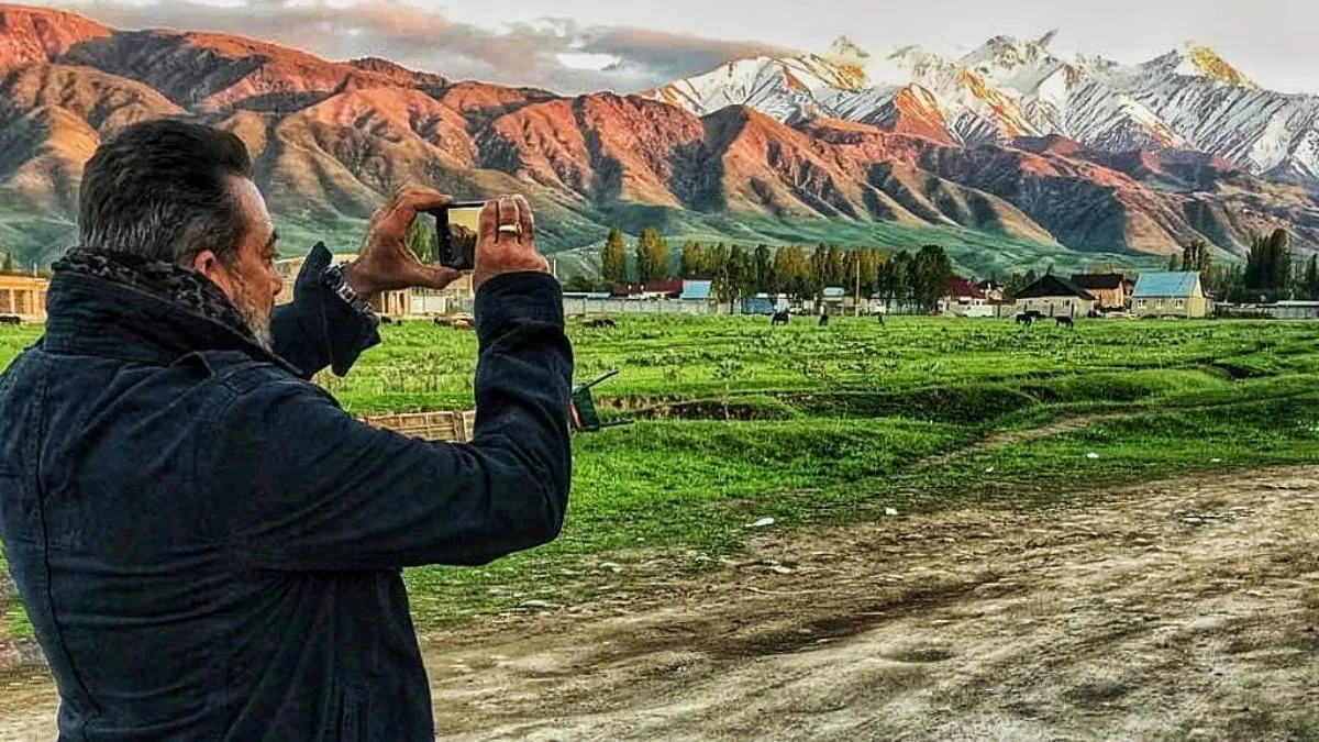 सुपरस्टार की जिंदगी में भूचाल बनकर आया कैंसर, पहले मां की ली जान, पत्नी के लिए बना काल, फिर खुद लड़ी लंबी जंग Sanjay dutt- India TV Hindi