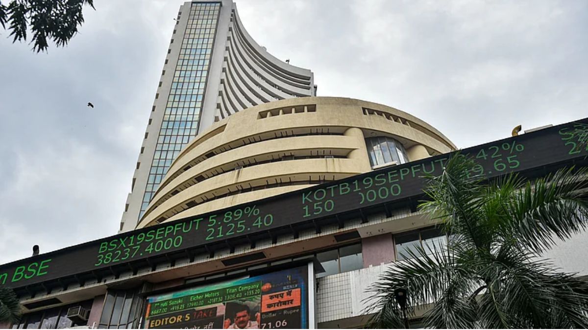 शेयर बाजार में अच्छी रिकवरी, सेंसेक्स 443 और निफ्टी 122 अंक उछला, इन स्टॉक्स में दिखी जोरदार तेजी