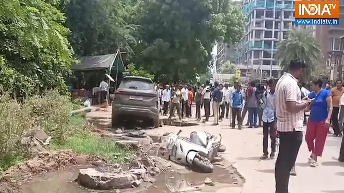 गांधीनगर में हिट एंड रन का मामला, बेकाबू कार ने कई लोगों को कुचला; 4 की मौत