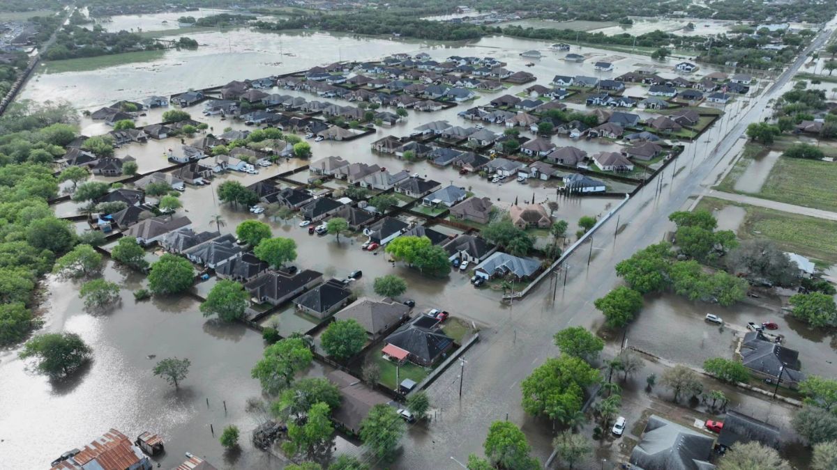 टेक्सास में ग्वाडालूप नदी का तांडव, 15 मिनट में 26 फुट बढ़ा जल स्तर…हजारों घर डूबे; 82 लोगों की मौत