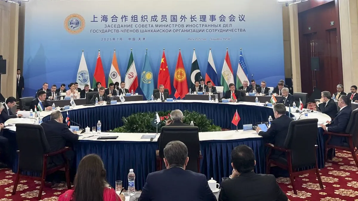 SCO Summit: जयशंकर ने आतंकवाद पर पाकिस्तान को फटकारा और चीन को चेताया, अंदाज देख आप भी करेंगे तारीफ चीन में आयोजित एससीओ शिखर सम्मेलन में विदेश मंत्री एस जयशंकर- India TV Hindi